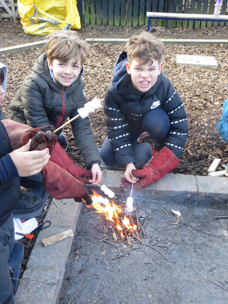 LKS2 - Classes 4, 6 & 7 - Forest School