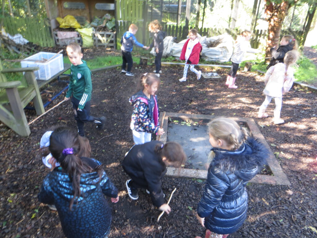 KS1 - Forest School - Loose Parts