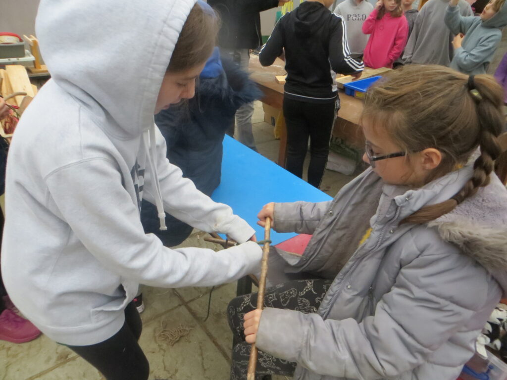 UKS2 - Knots and Loose Parts - Forest School